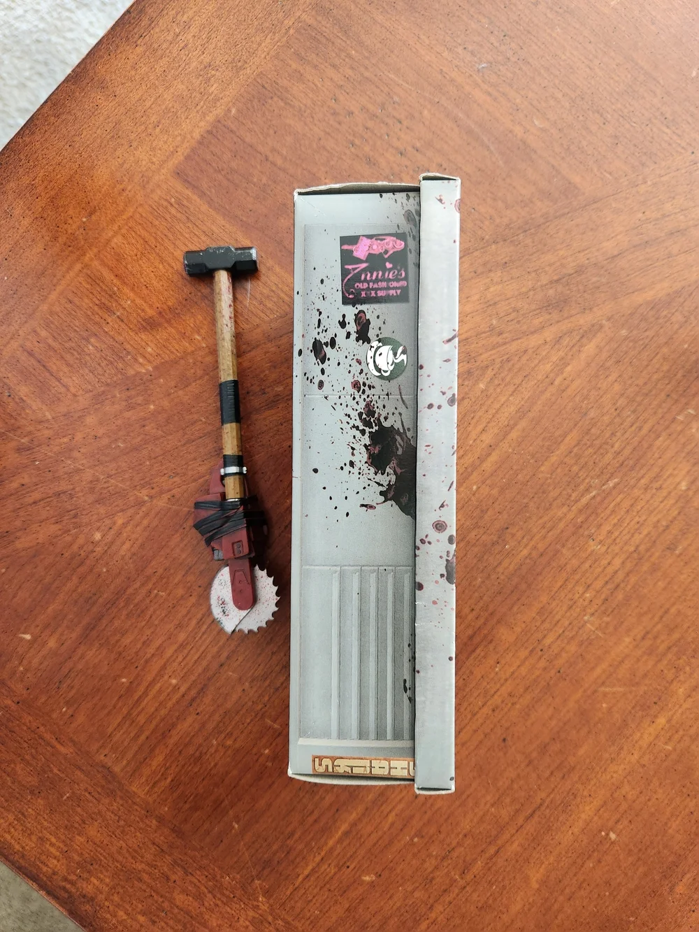 New Dead Rising 3 Themed Hammer & Saw Prop – Black and Red Pen